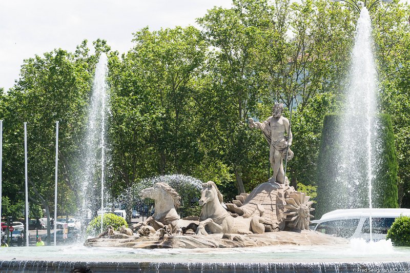 20160606_124748 D4S.jpg - Close up of Plaza Cánovas del Castillo, 10 (at Palace Hotel)